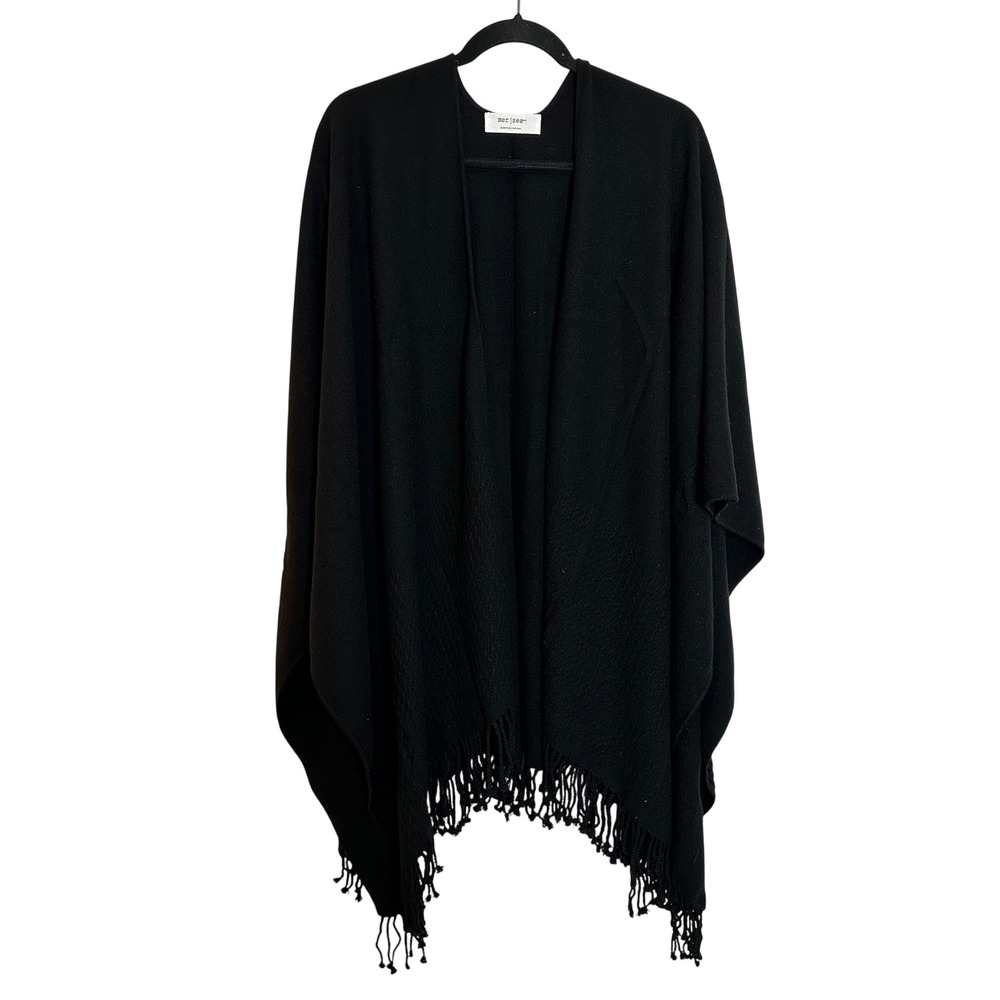 Mer-Sea & Co. Classic Travel Wrap Sweater Size OS Black Cable‎ Detailing Fringe